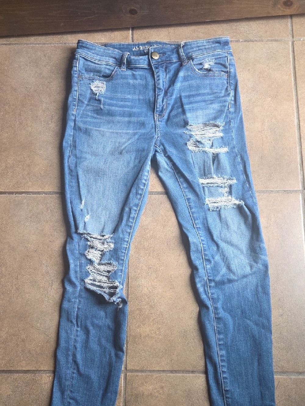 American Eagle Outfitters Distressed Blue Skinny Jeans